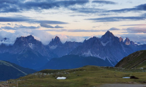 Grenzlandweg - Blick zu den Sextner Dolomiten